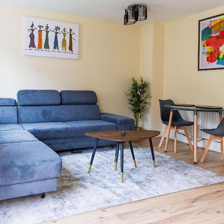 Stylish 3 Bedroom And Free Parking Thamesmead  Eksteriør bilde